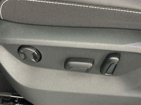 New 2025 Volkswagen Atlas SE image 15