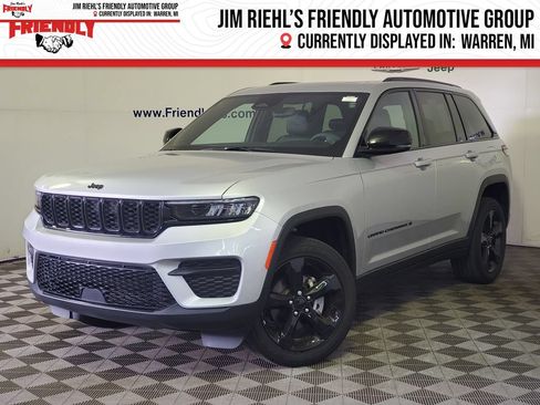 Used 2024 Jeep Grand Cherokee Altitude AWD/4WD image 1