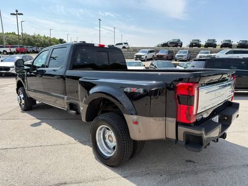 Used 2023 Ford F350 King Ranch AWD/4WD image 5