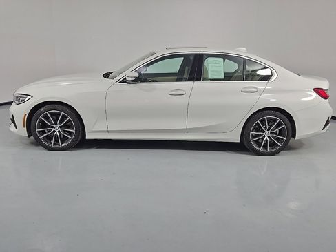 Used 2019 BMW 330i xDrive Sedan w/ Premium Package image 4