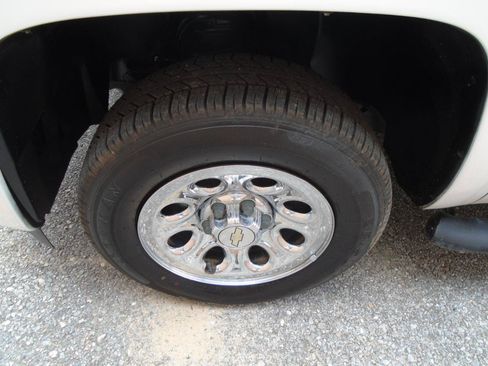 Used 2009 Chevrolet Silverado 1500 LS RWD image 17
