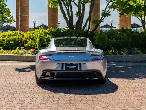 Used 2014 Aston Martin Vanquish Coupe RWD image 27