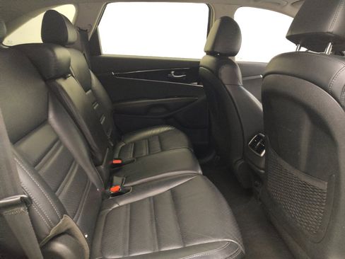 Used 2020 Kia Sorento EX AWD/4WD image 19