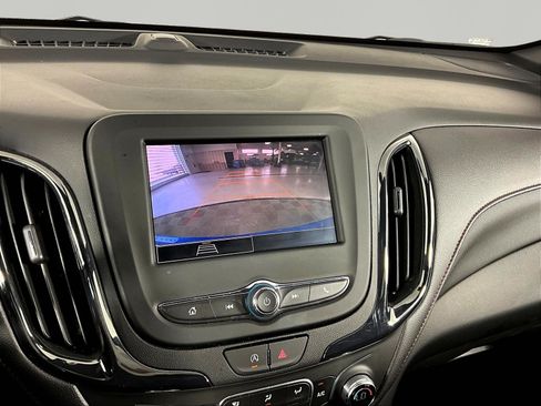 Used 2024 Chevrolet Equinox RS AWD/4WD image 14