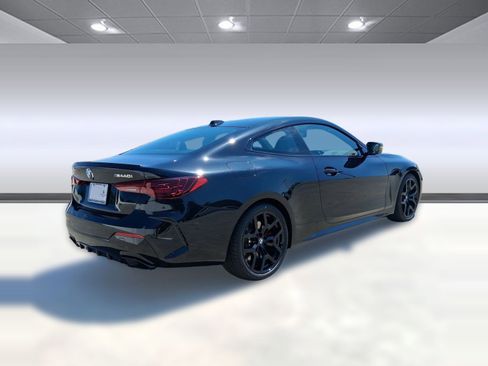 Used 2026 BMW M440i Coupe w/ Premium Package RWD image 8