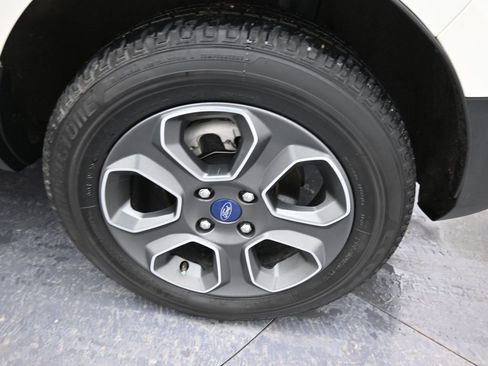Used 2020 Ford EcoSport S image 34