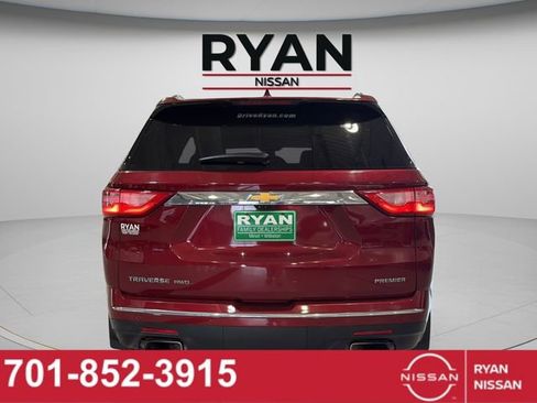 Used 2021 Chevrolet Traverse Premier AWD/4WD image 14