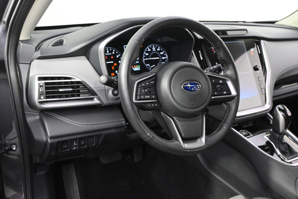 Used 2025 Subaru Outback Limited AWD/4WD image 11