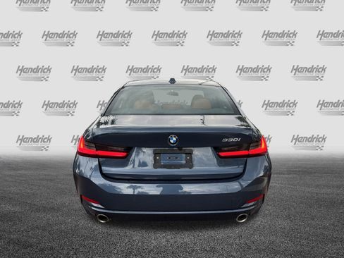 Certified 2025 BMW 330i Sedan image 9