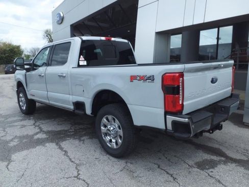 New 2025 Ford F250 Lariat w/ Lariat Ultimate Package image 3