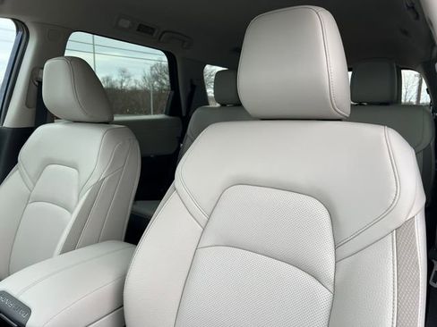 New 2026 Nissan Pathfinder SL image 12