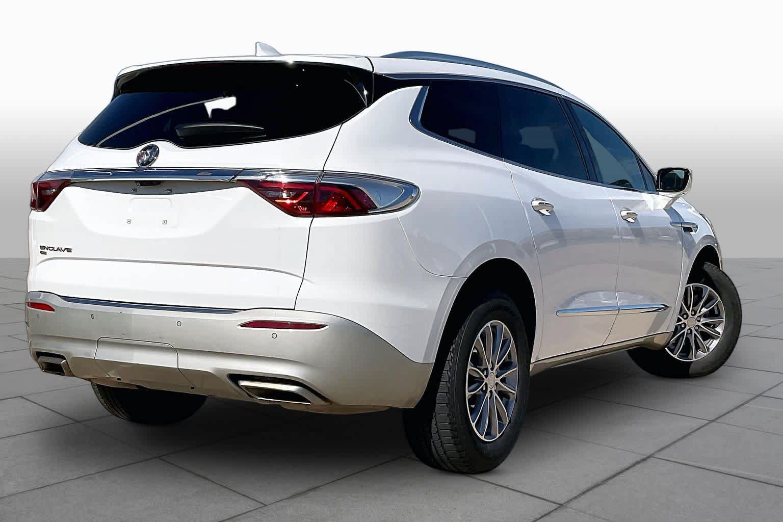 Used 2022 Buick Enclave Premium AWD/4WD image 13