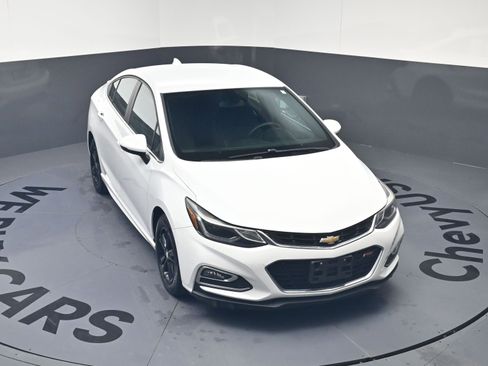 Used 2016 Chevrolet Cruze LT w/ Convenience Package image 33