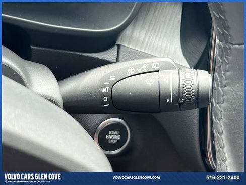 Certified 2024 Volvo XC40 B5 Plus w/ Protection Package Premier image 24