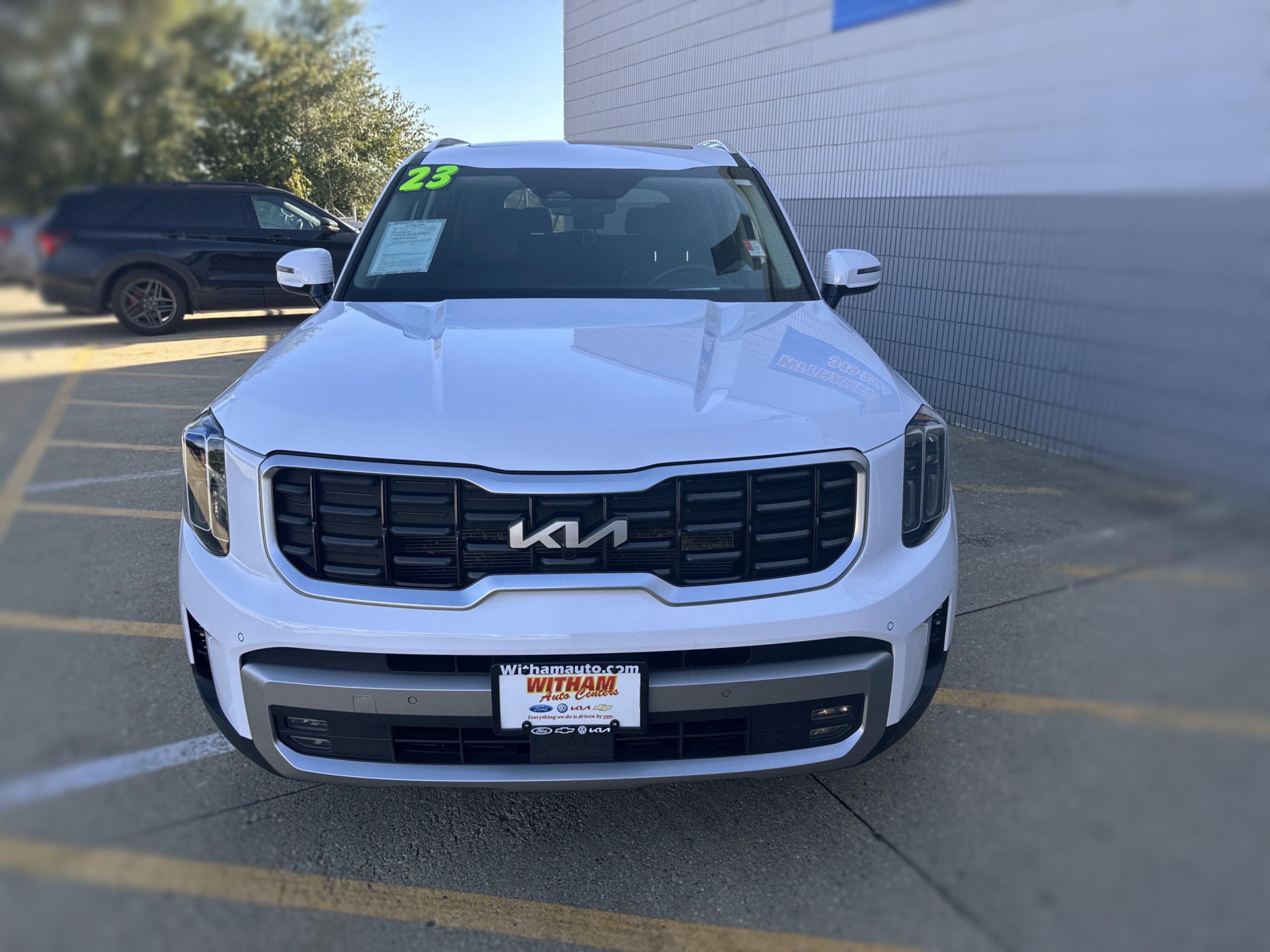 Used 2023 Kia Telluride SX Prestige AWD/4WD image 3