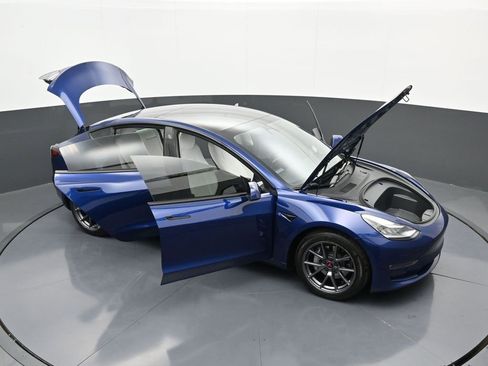 Used 2021 Tesla Model 3 Long Range image 37