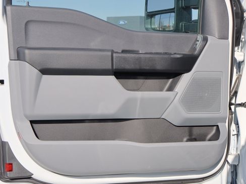 New 2025 Ford F350 XL w/ XL Chrome Package image 16