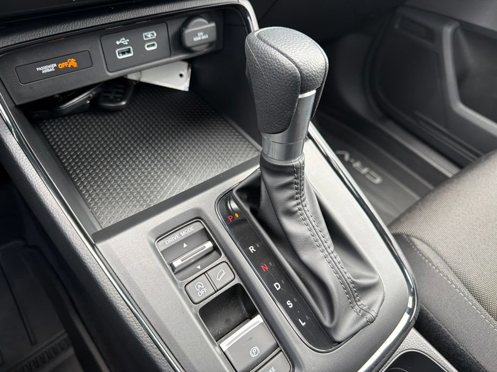 Used 2025 Honda CR-V EX image 16