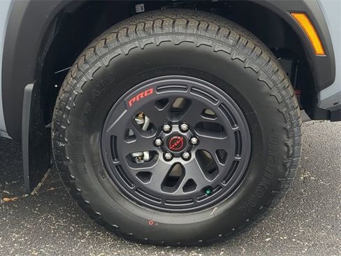 New 2025 Nissan Frontier PRO-4X image 10