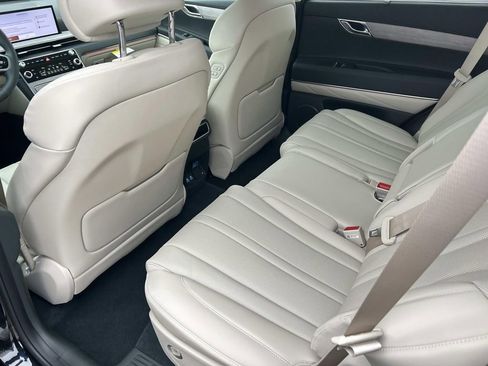 New 2026 Genesis GV80 2.5T Select image 18