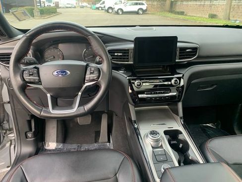 Certified 2022 Ford Explorer ST-Line w/ Class IV Trailer Tow Package image 20