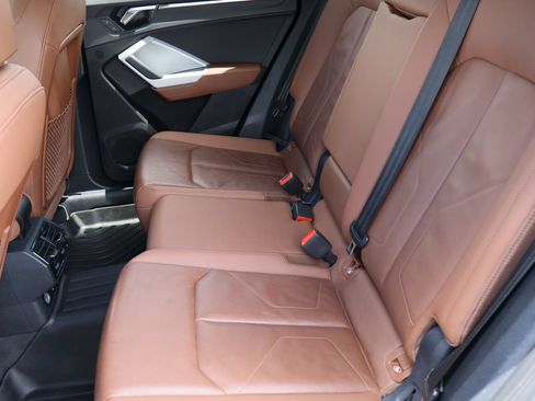 Used 2022 Audi Q3 2.0T Premium AWD/4WD image 24
