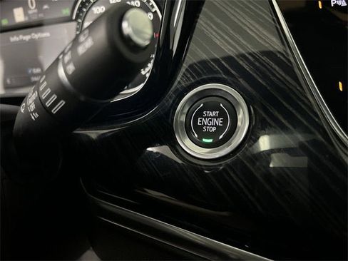 Certified 2023 Cadillac XT6 Premium Luxury image 17