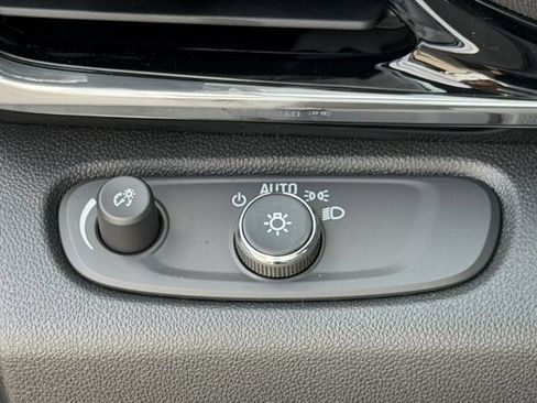 New 2026 Buick Envista Sport Touring w/ Convenience I Package FWD image 23