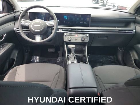 Used 2025 Hyundai Tucson SE FWD image 22