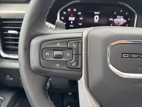 Used 2026 GMC Sierra 1500 Denali AWD/4WD image 17