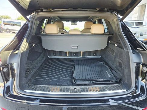 Used 2019 Porsche Cayenne AWD/4WD image 14