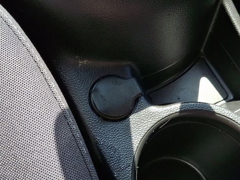 Used 2014 Chevrolet Cruze LT image 23