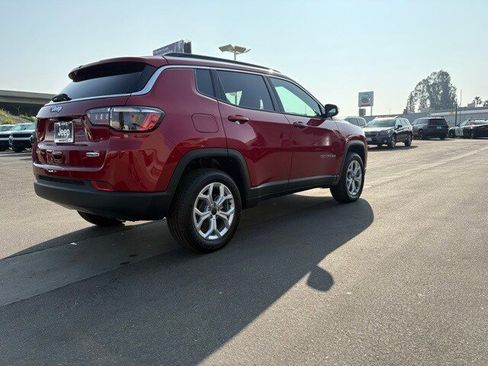 New 2026 Jeep Compass Latitude image 7