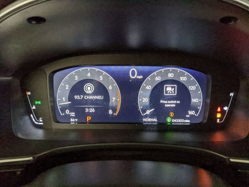 Used 2022 Honda Civic Sport Touring image 14