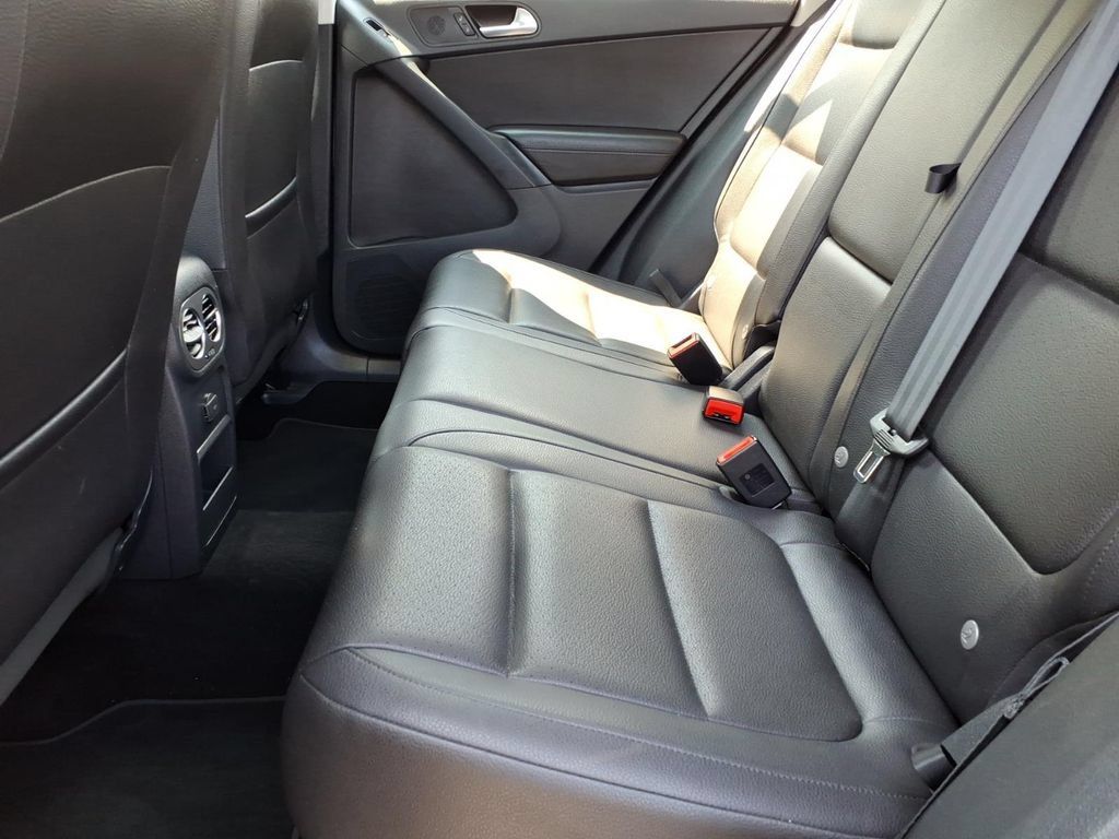 Used 2016 Volkswagen Tiguan S FWD image 15