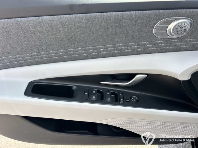 New 2026 Hyundai Elantra Limited FWD image 14