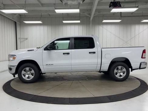 Used 2023 RAM 1500 Big Horn AWD/4WD image 5
