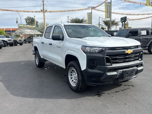 Used 2023 Chevrolet Colorado W/T image 4