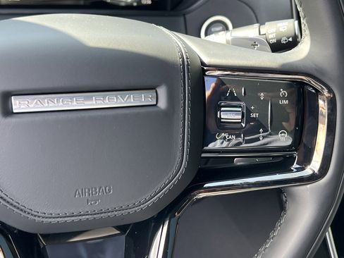 New 2025 Land Rover Range Rover Velar Dynamic SE AWD/4WD image 24