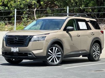 Used 2023 Nissan Pathfinder Platinum