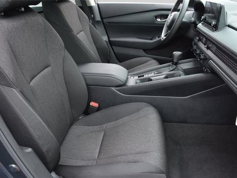 Used 2025 Honda Accord LX image 25