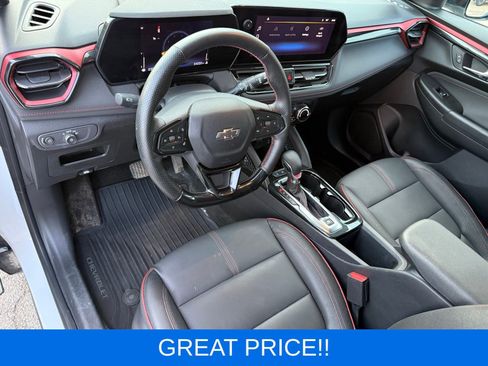 Used 2024 Chevrolet TrailBlazer RS AWD/4WD image 16