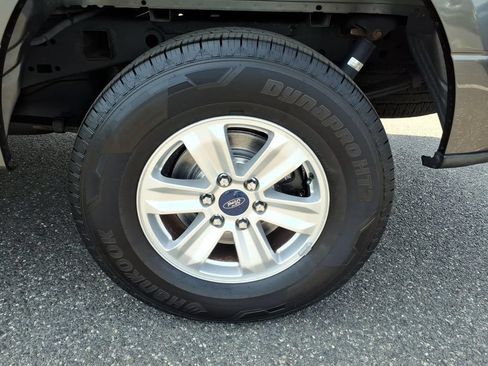 Used 2015 Ford F150 XL w/ Equipment Group 101A Mid AWD/4WD image 14