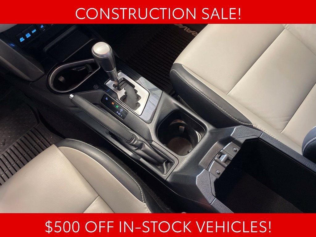 Used 2018 Toyota RAV4 Limited AWD/4WD image 10