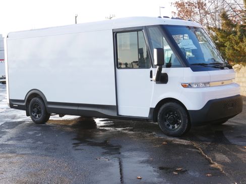 New 2025 Chevrolet Brightdrop 600 w/ Power Door Package image 11