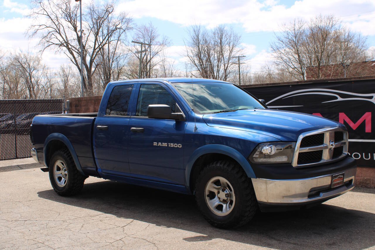 Used 2011 RAM 1500 ST w/ SXT Appearance Group AWD/4WD image 4