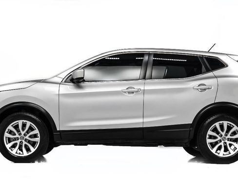 Used 2022 Nissan Rogue Sport S AWD/4WD image 6