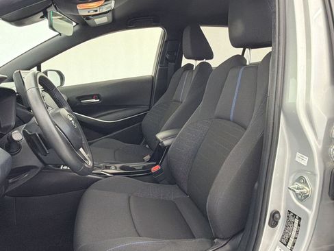 Used 2022 Toyota Corolla SE FWD image 5