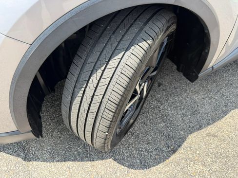 Used 2018 Toyota C-HR XLE FWD image 55