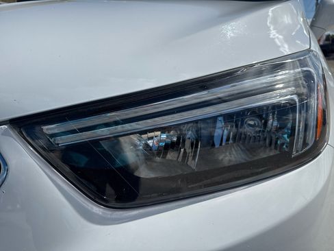 Used 2021 Buick Encore Preferred image 41